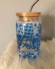 Load image into Gallery viewer, 16 ounce Glass Can tumbler with Mermaid Design

