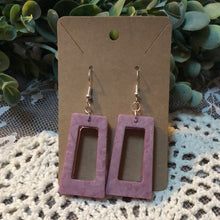 Load image into Gallery viewer, Resin shapes dangle earrings
