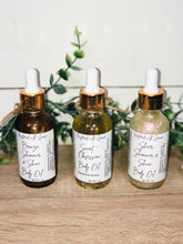 Load image into Gallery viewer, Moisturizing SHIMMER Body Oil
