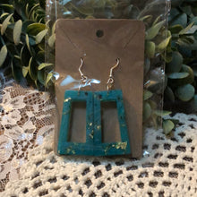 Load image into Gallery viewer, Resin shapes dangle earrings
