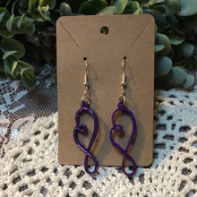 Load image into Gallery viewer, Resin shapes dangle earrings
