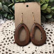 Load image into Gallery viewer, Wooden earrings
