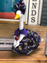 Load image into Gallery viewer, Minnesota Vikings Porch Goose Outfit 23"
