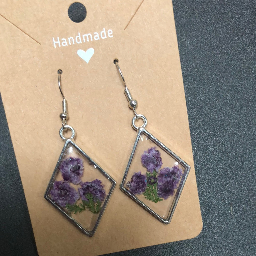 Purple flowers resin  earrings