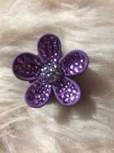 Load image into Gallery viewer, Small Bling rhinestone Flower Hair Clip
