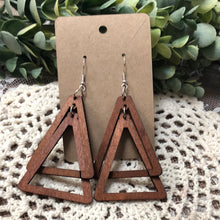 Load image into Gallery viewer, Wooden earrings
