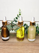 Load image into Gallery viewer, Moisturizing SHIMMER Body Oil
