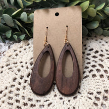 Load image into Gallery viewer, Wooden earrings
